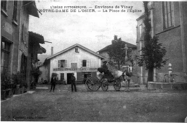 Monte Escalier 38 Monte escalier Notre-Dame-de-l'Osier